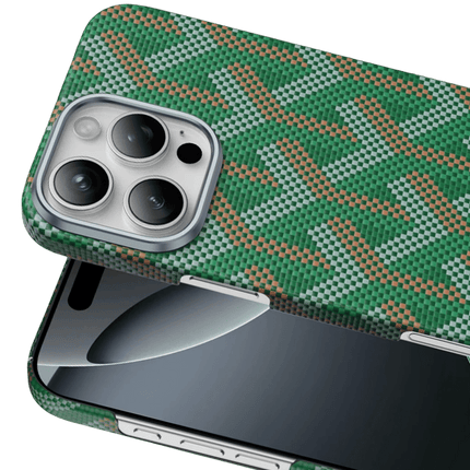 iPhone 16 Pro Max Kevlar Prague Magsafe Kapak Kılıf - Yeşil 2