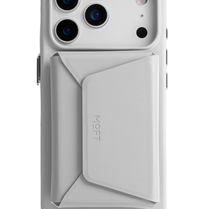 Agile Uyumlu Seyahat Tipi Standlı MagSafe Cüzdan - Beyaz 5