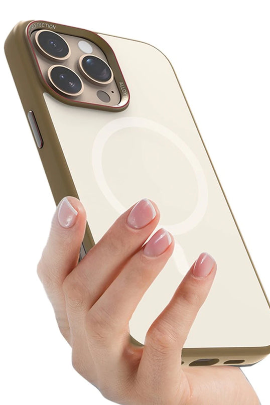 iPhone 16 Pro Max Matte Pure Glass Magsafe Kapak Kılıf - Gold 3