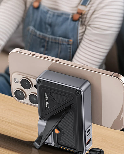 YP89 Akım Korumalı ve Stantlı 10.000 mAh 5in1 22.5W PD ve 15W Kablosuz Hızlı Şarj Destekli Magsafe Powerbank 6